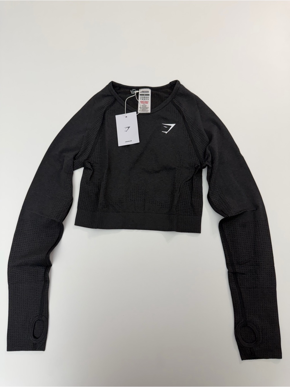 Gymshark Women’s VITAL CROP TOP
Compression Fit Size M